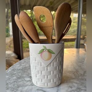 Vintage Pfaltzgraff basketweave oval utensil holder or vase